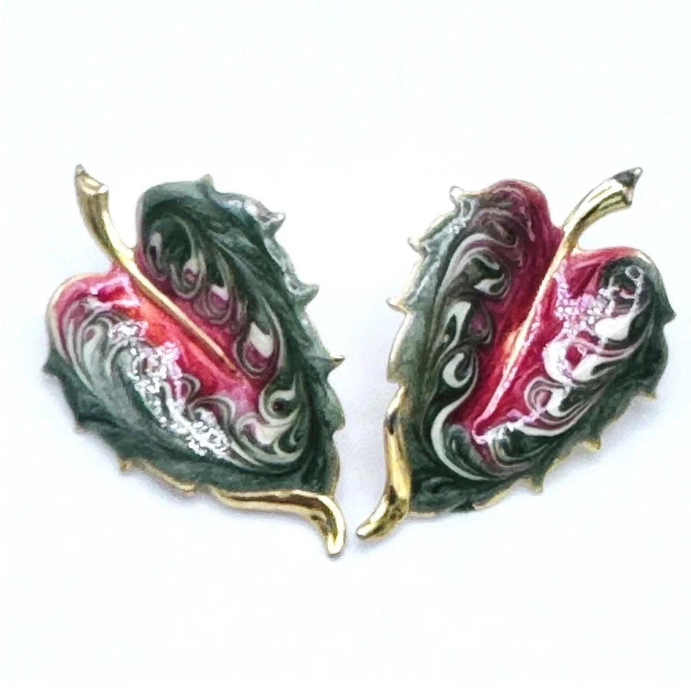 Vintage Enamel Leaf Earrings Gold Tone Fall Autumn‎ Nature Statement Studs